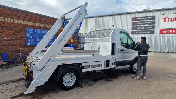 3500kg skip loader 